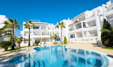 Apartment / flat - Resale - Mar Azul - La Veleta Torrevieja - Costa Blanca
