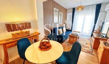 Apartment / flat - Resale - Torrevieja - Centro