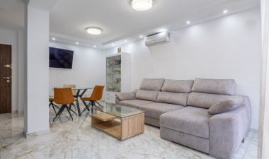 Apartment / flat - Resale - Torrevieja - Costa Blanca