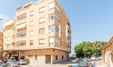 Apartment / flat - Resale - Torrevieja - La Mata pueblo