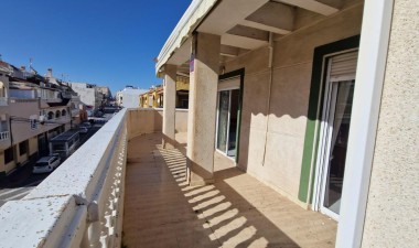 Apartment / flat - Resale - Torrevieja - Playa de los Locos