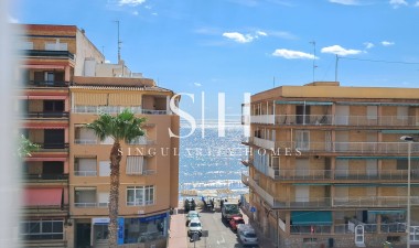 Apartment / flat - Resale - Torrevieja - Playa De Los Naufragos