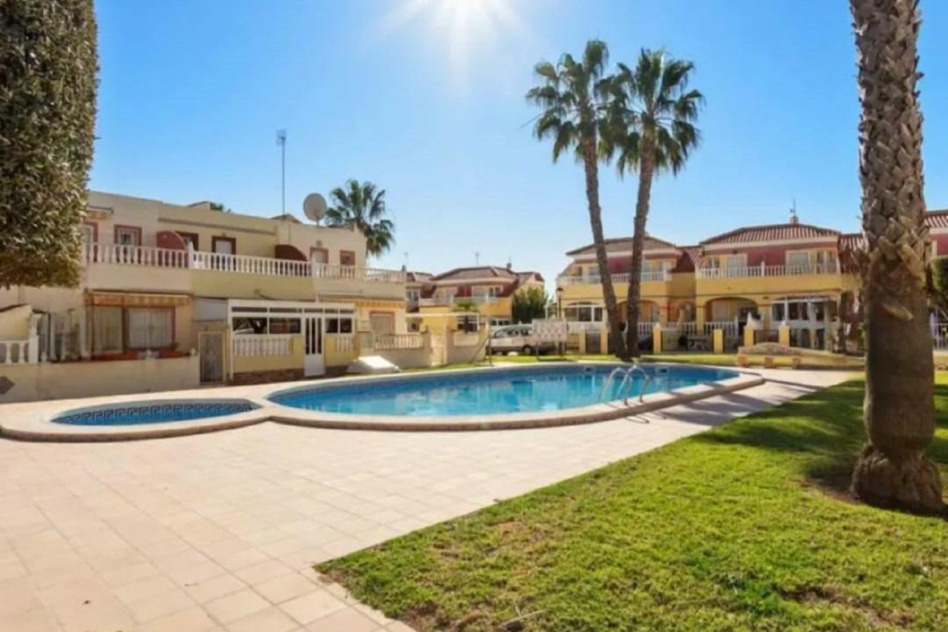 Återförsäljning - Bungalow - Orihuela Costa - Lomas de Cabo Roig