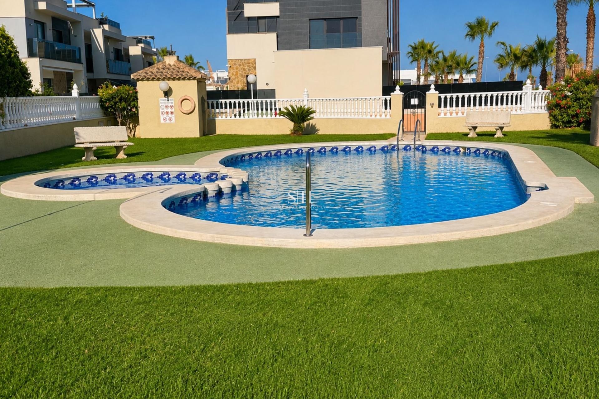 Återförsäljning - Bungalow - Orihuela Costa - Lomas de Cabo Roig