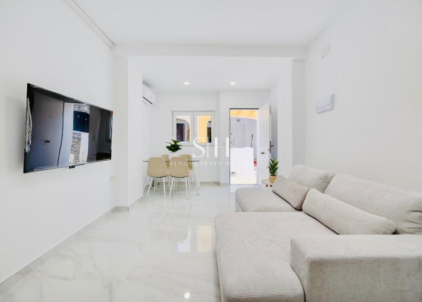 Återförsäljning - Bungalow - Orihuela Costa - Los Almendros - La Florida