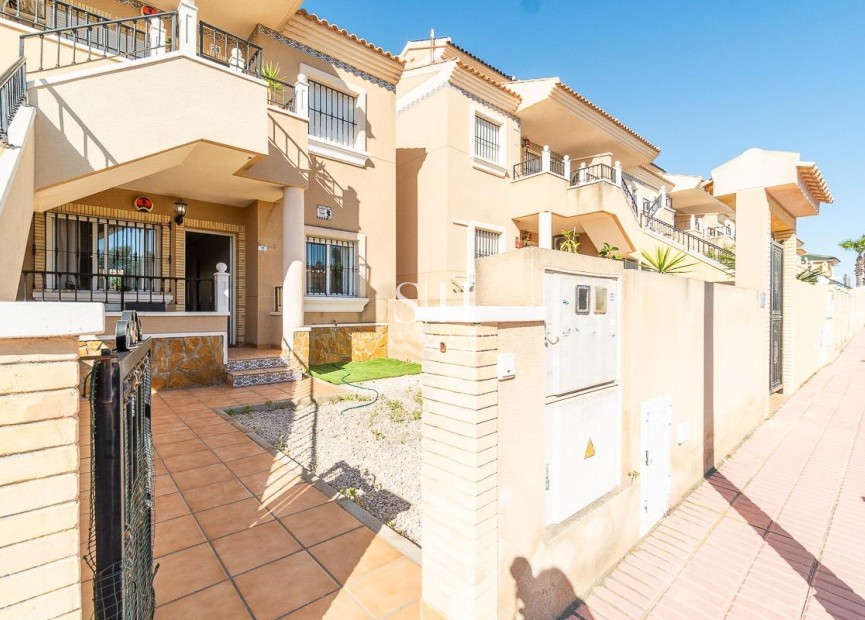 Återförsäljning - Bungalow - Orihuela Costa - Los Almendros-La Florida