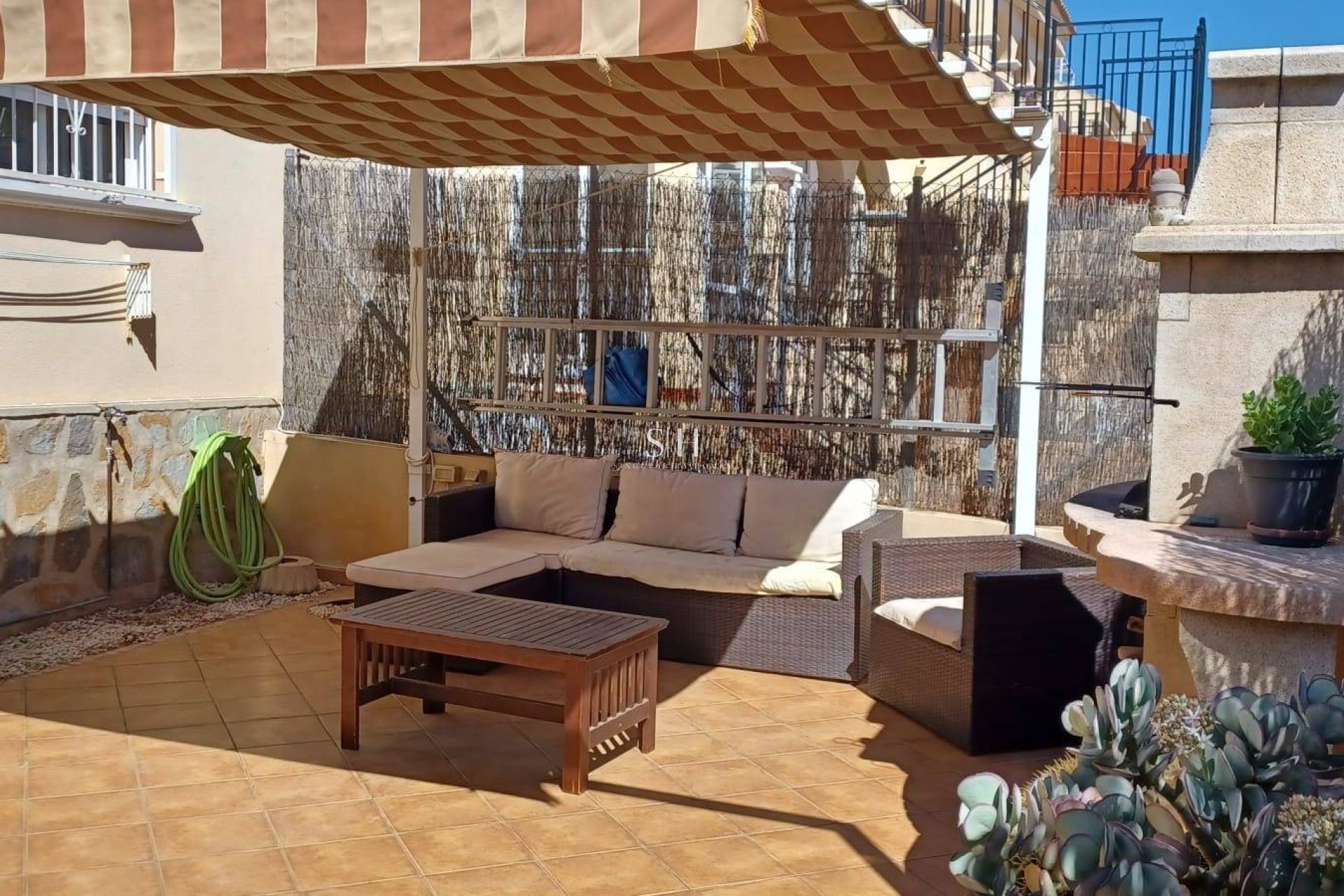 Återförsäljning - Bungalow - Orihuela Costa - Los Almendros-la Florida