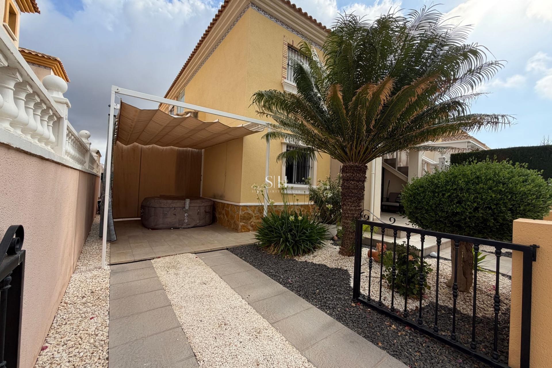 Återförsäljning - Bungalow - Orihuela Costa - Los Dolses