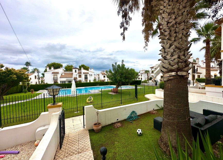 Återförsäljning - Bungalow - Orihuela Costa - Los Dolses