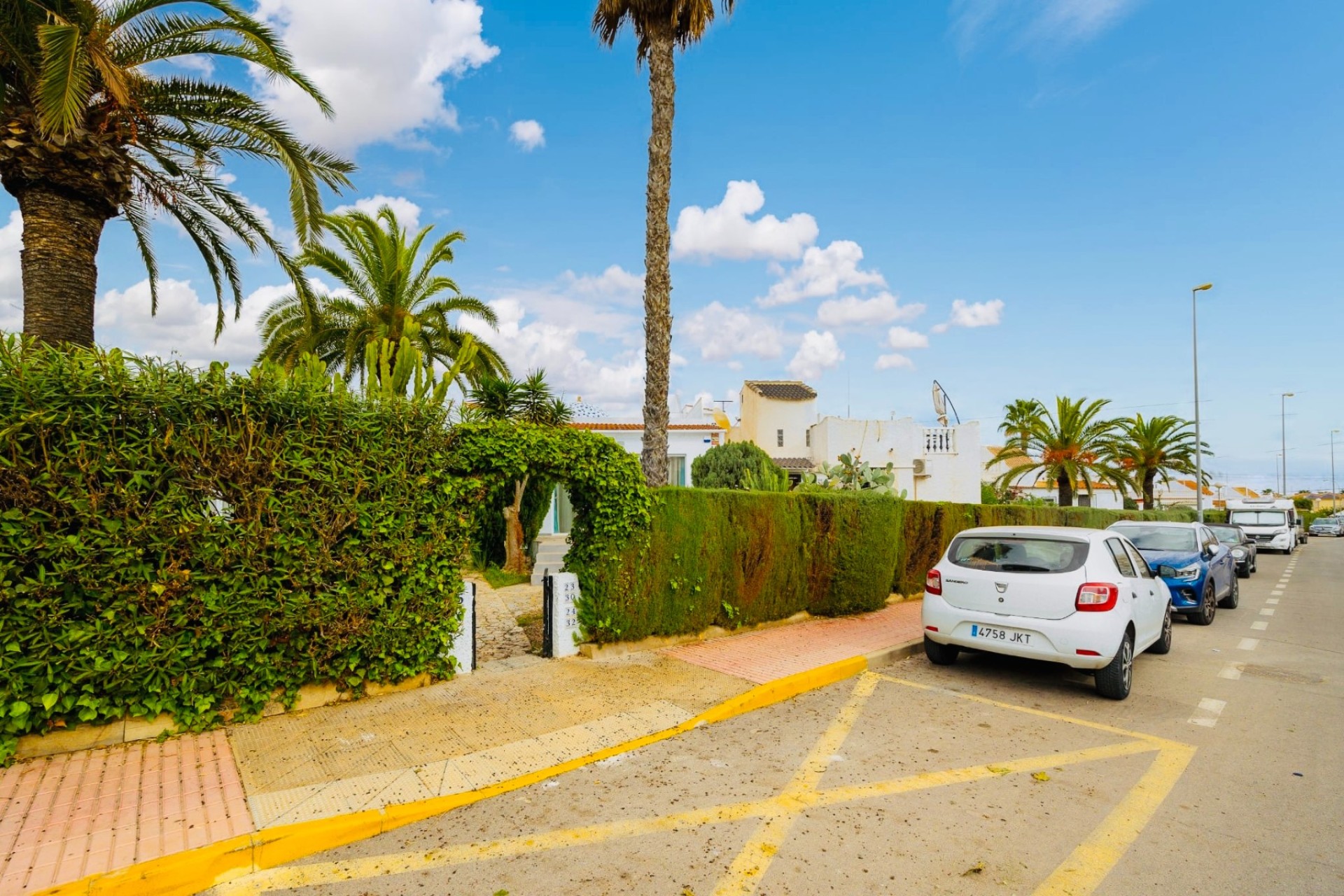 Återförsäljning - Bungalow - Orihuela Costa - Playa Flamenca