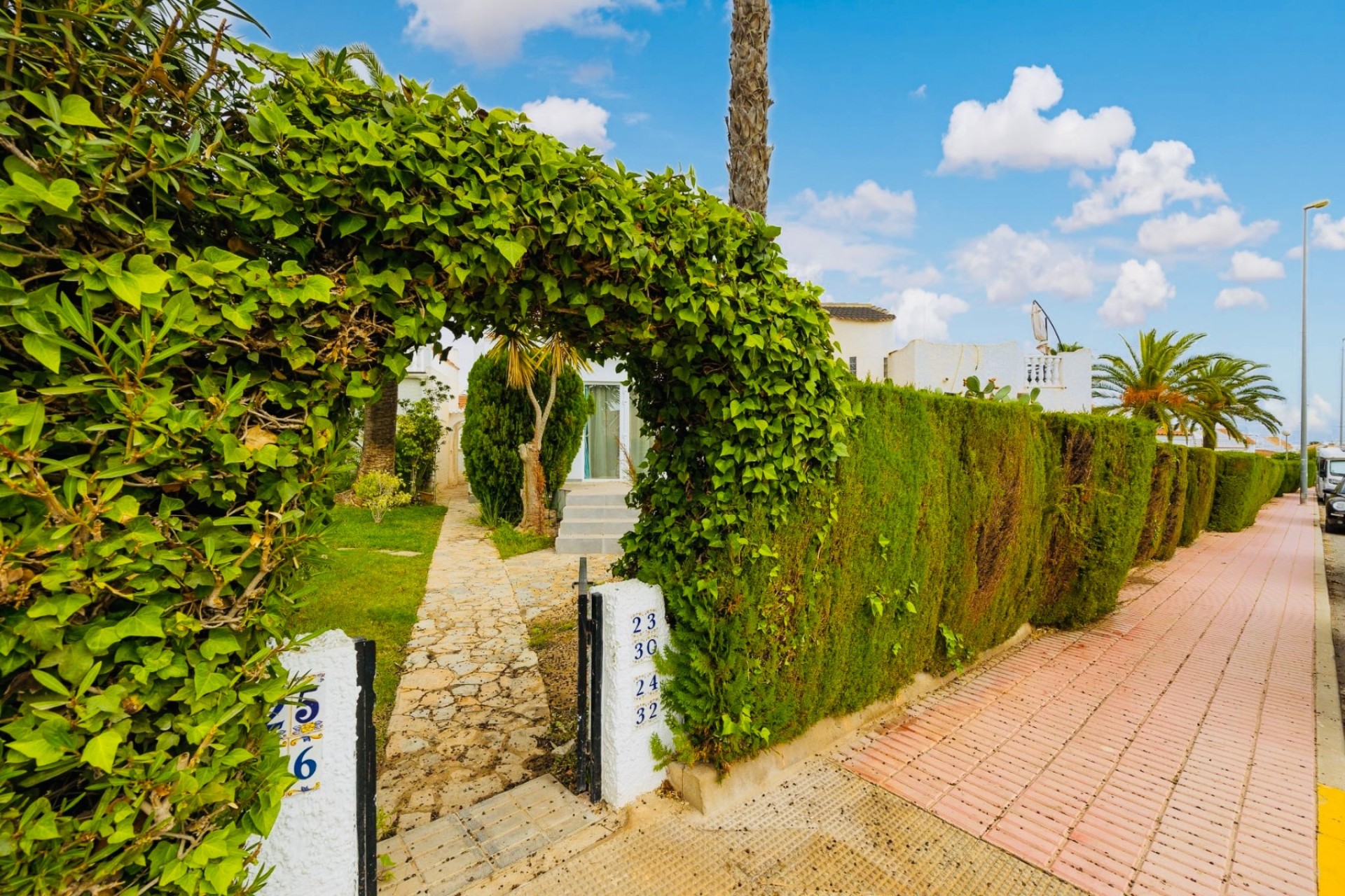 Återförsäljning - Bungalow - Orihuela Costa - Playa Flamenca