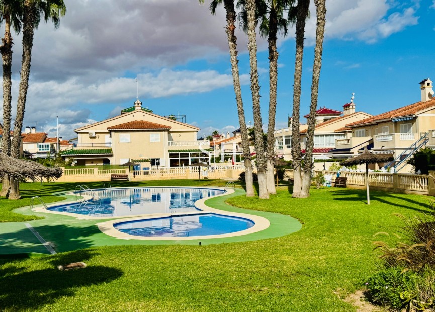 Återförsäljning - Bungalow - Orihuela Costa - Playa Flamenca