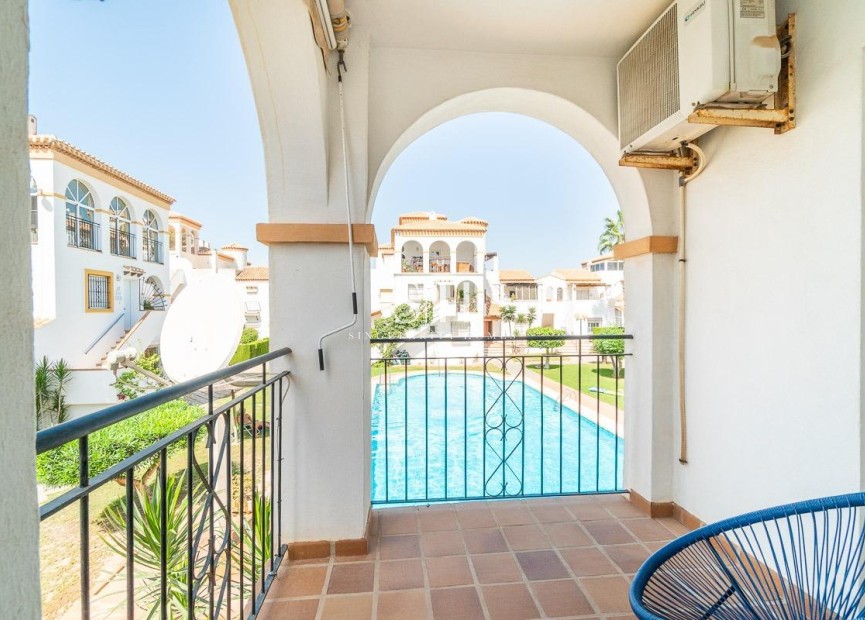 Återförsäljning - Bungalow - Orihuela Costa - Playa Flamenca