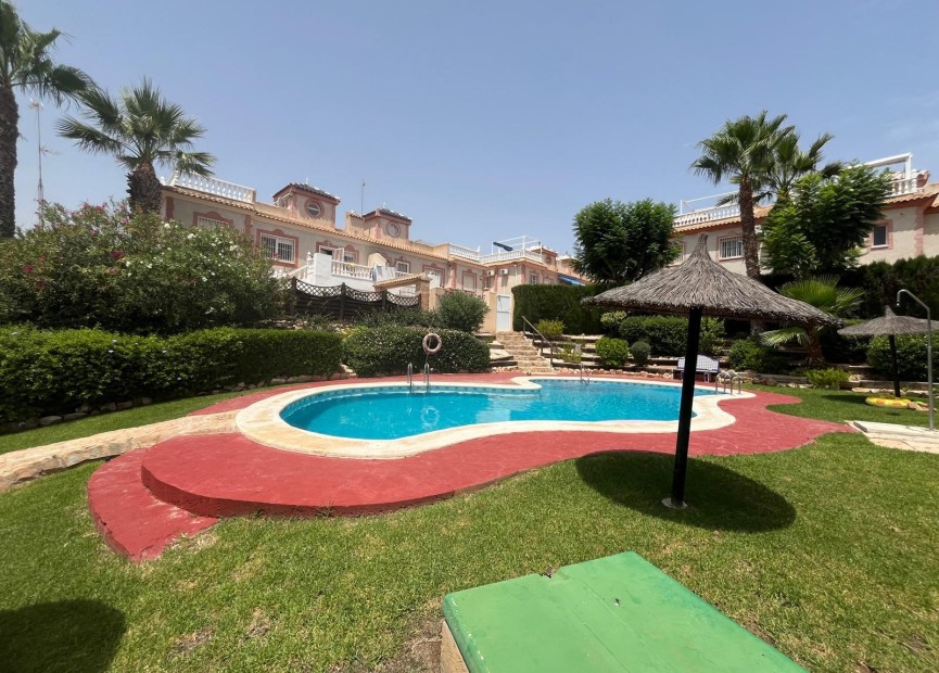 Återförsäljning - Bungalow - Orihuela Costa - Punta Prima