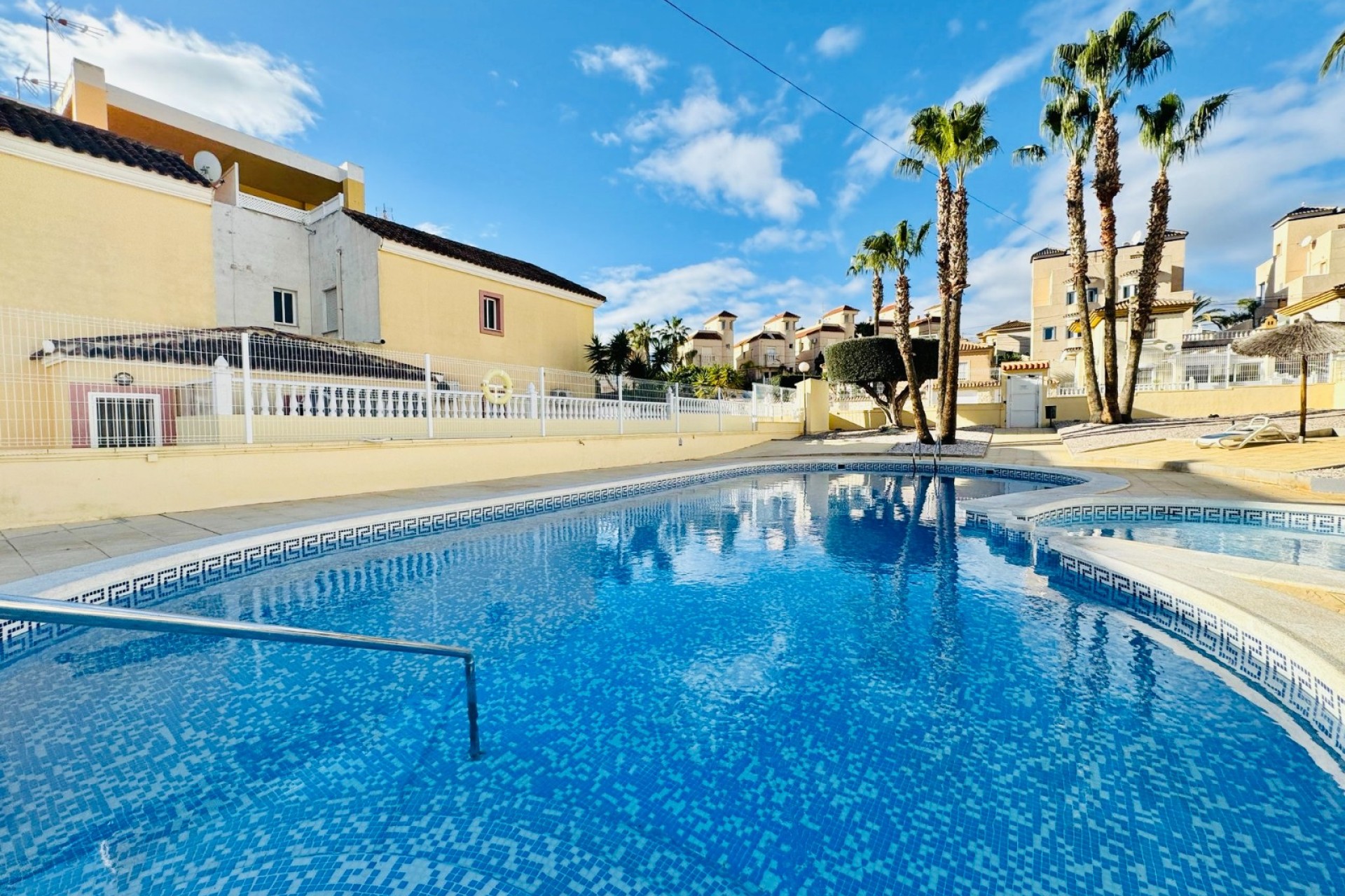 Återförsäljning - Bungalow - Orihuela Costa - Villamartín-las Filipinas