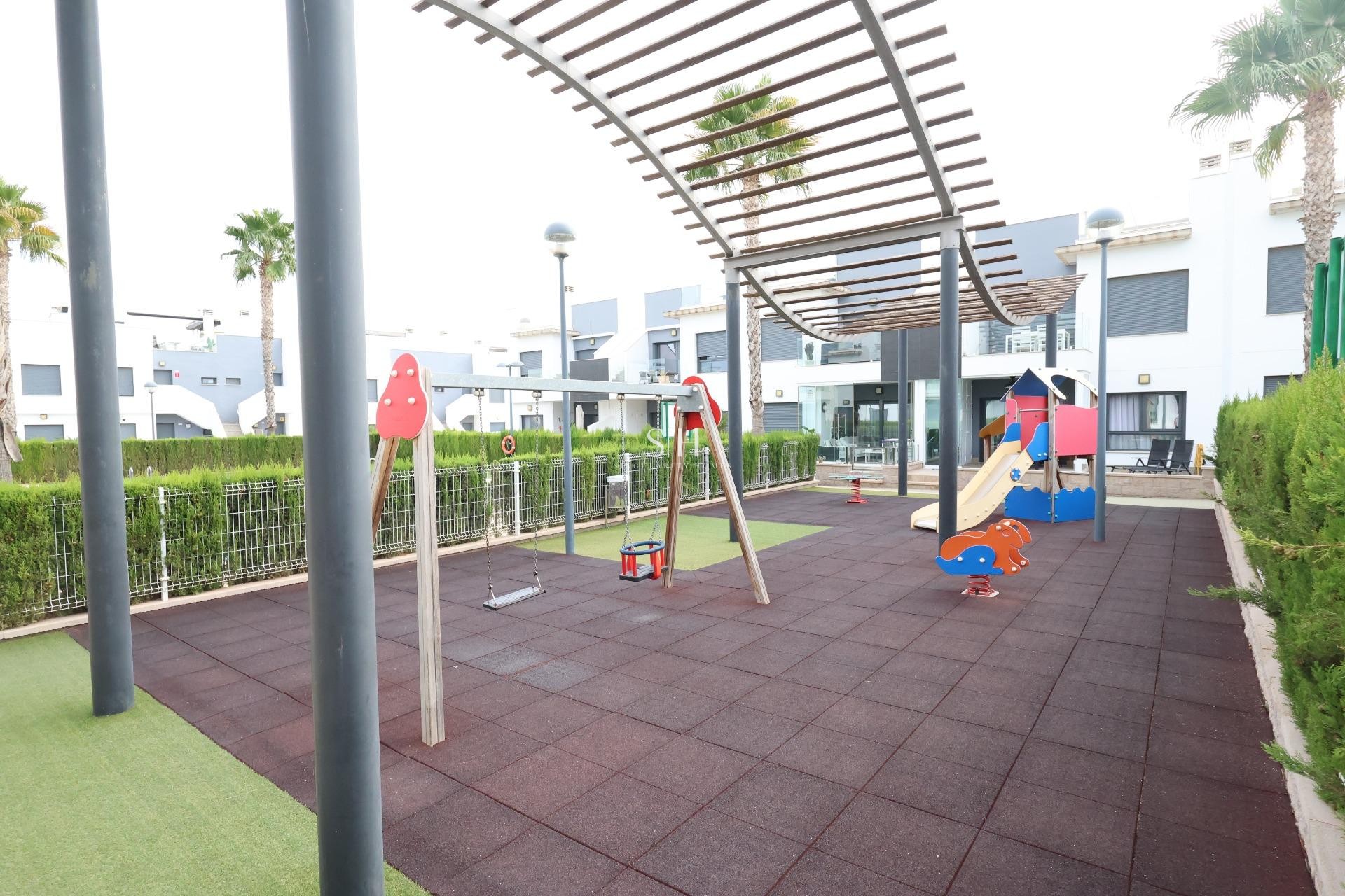 Återförsäljning - Bungalow - Pilar de la Horadada - Costa Blanca