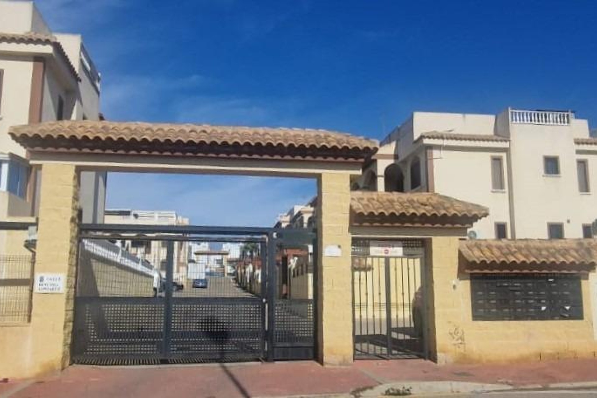 Återförsäljning - Bungalow - Torrevieja - Aguas nuevas 1