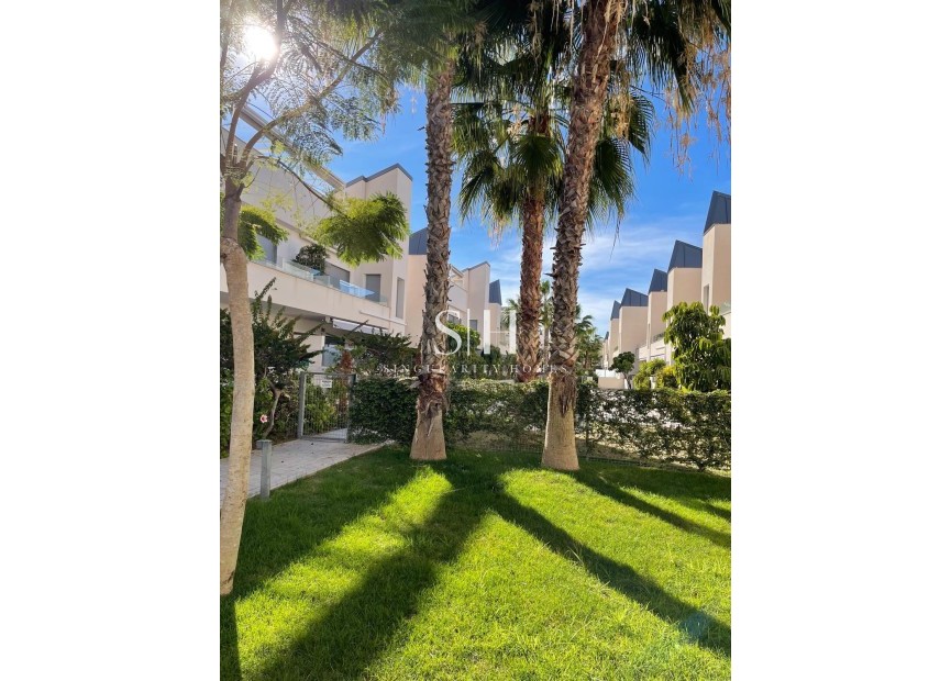 Återförsäljning - Bungalow - Torrevieja - Costa Blanca