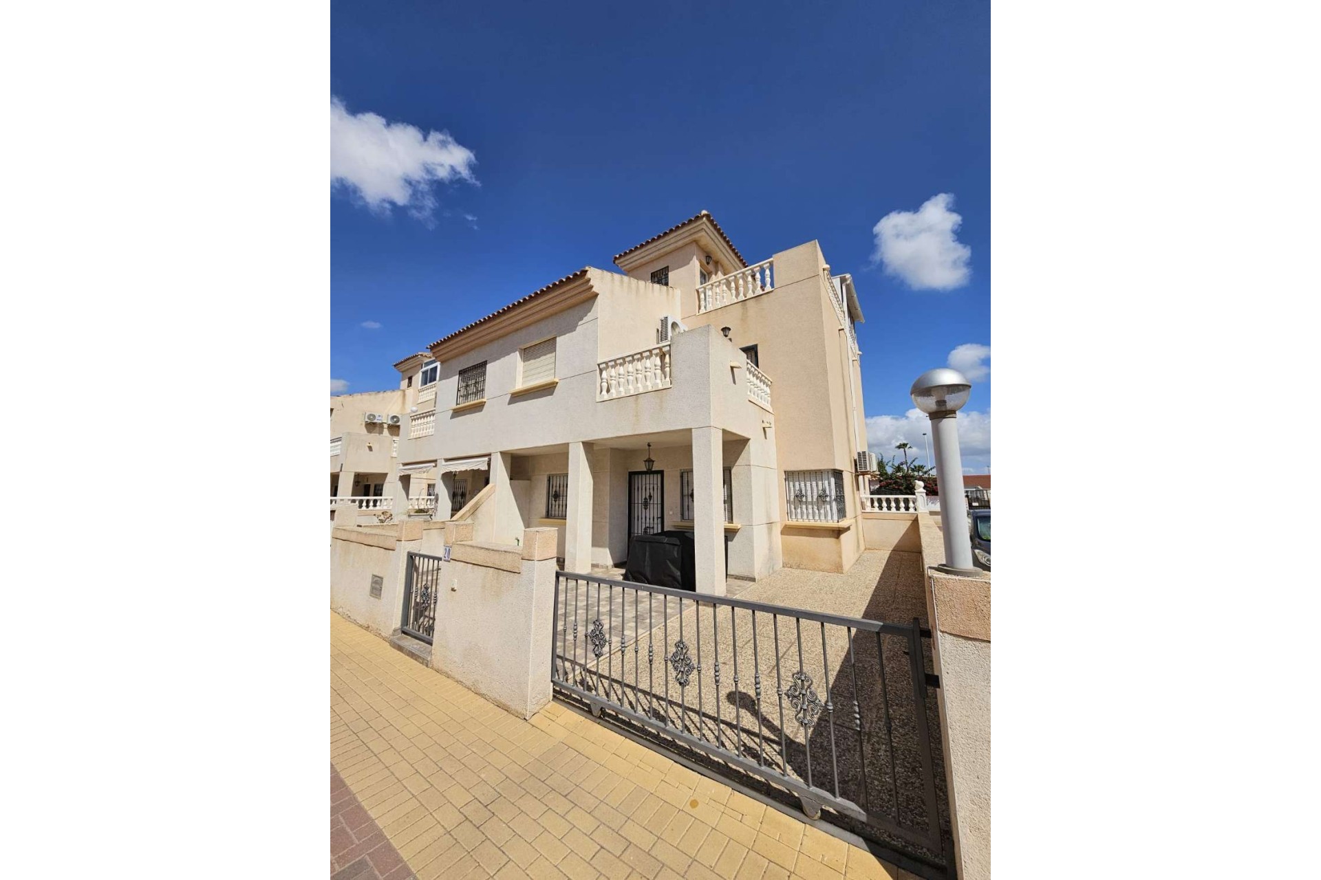 Återförsäljning - Bungalow - Torrevieja - Costa Blanca