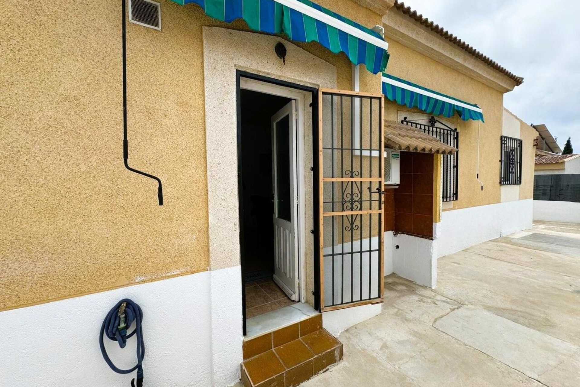 Återförsäljning - Bungalow - Torrevieja - Costa Blanca