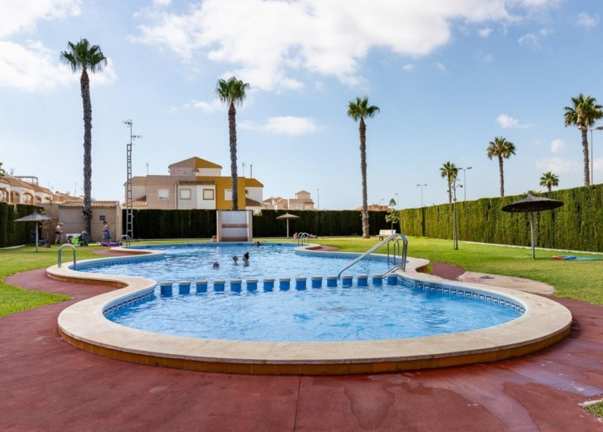 Återförsäljning - Bungalow - Torrevieja - El Limonar