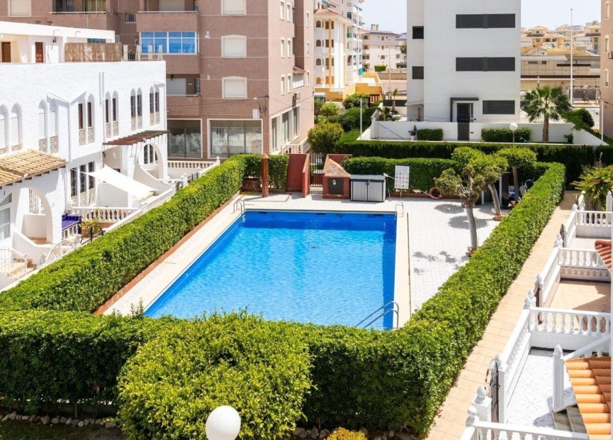 Återförsäljning - Bungalow - Torrevieja - La Mata