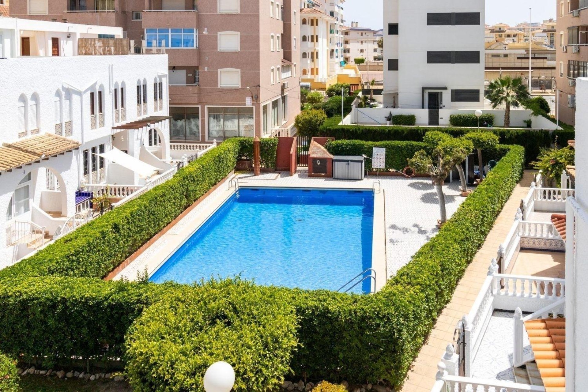 Återförsäljning - Bungalow - Torrevieja - La Mata