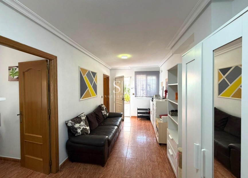 Återförsäljning - Bungalow - Torrevieja - La Mata