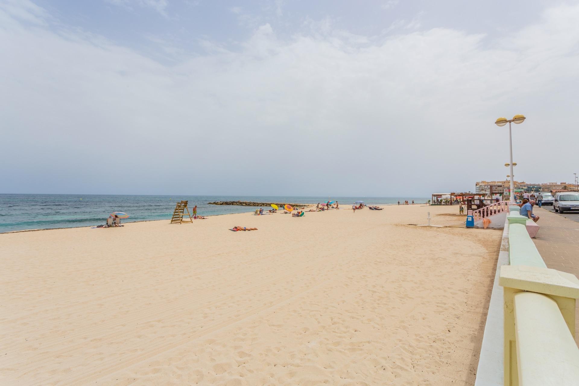 Återförsäljning - Bungalow - Torrevieja - La Mata