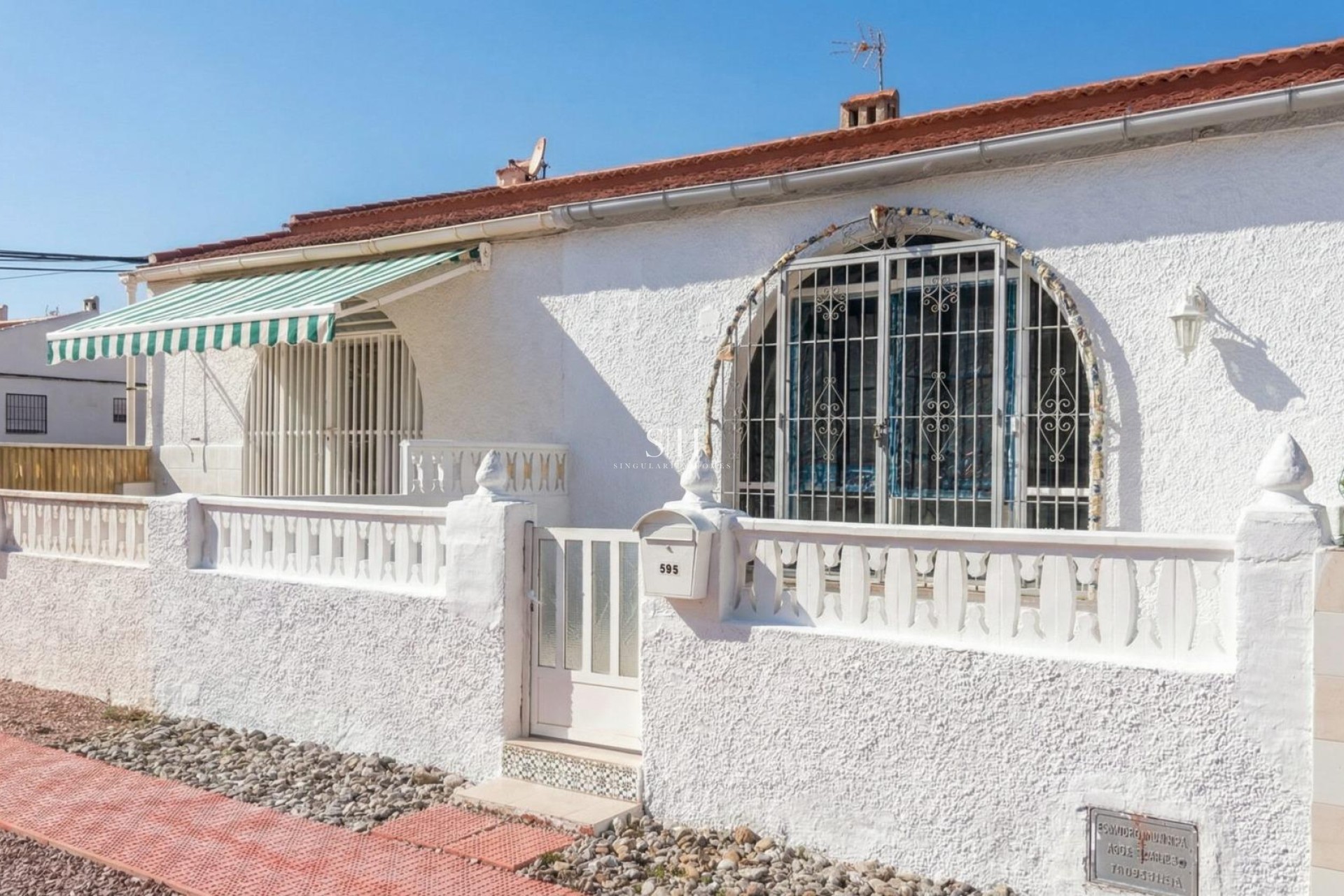 Återförsäljning - Bungalow - Torrevieja - La Siesta - El Salado - Torreta