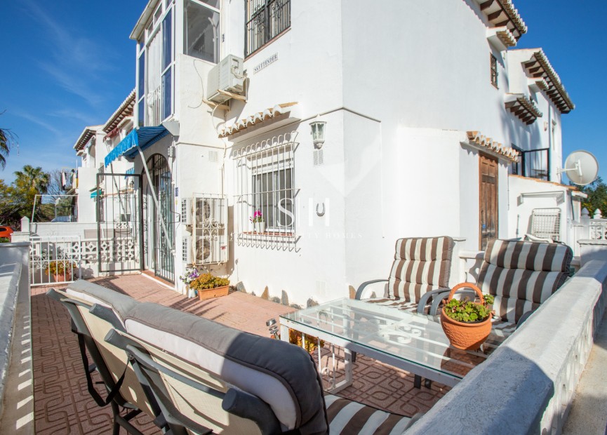 Återförsäljning - Bungalow - Torrevieja - Lago Jardin