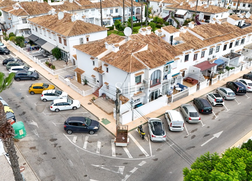Återförsäljning - Bungalow - Torrevieja - Lago Jardin