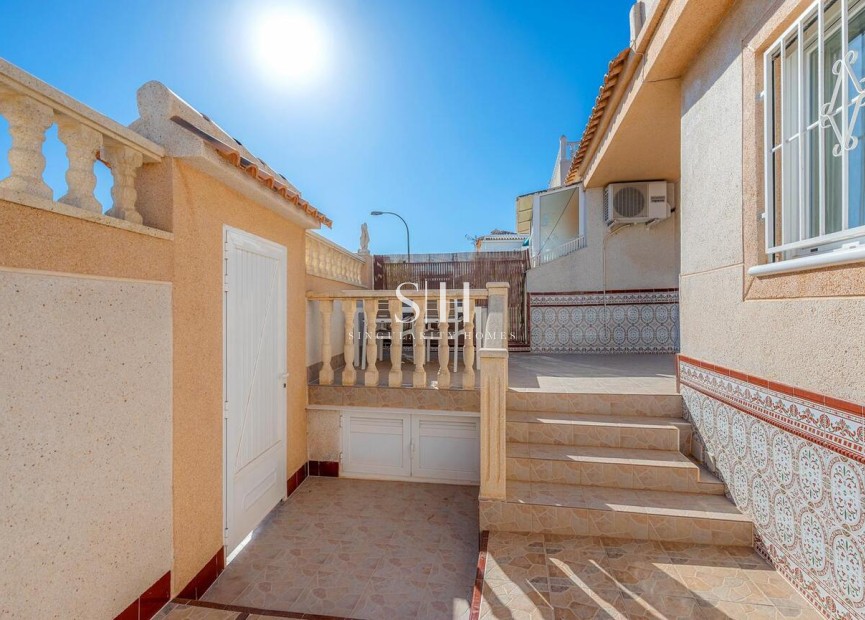 Återförsäljning - Bungalow - Torrevieja - Los balcones