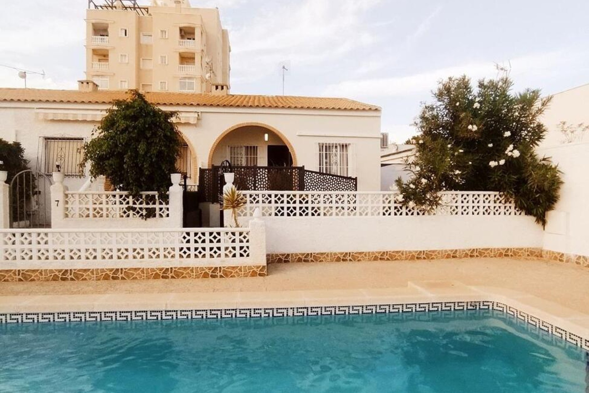 Återförsäljning - Bungalow - Torrevieja - Nueva Torrevieja