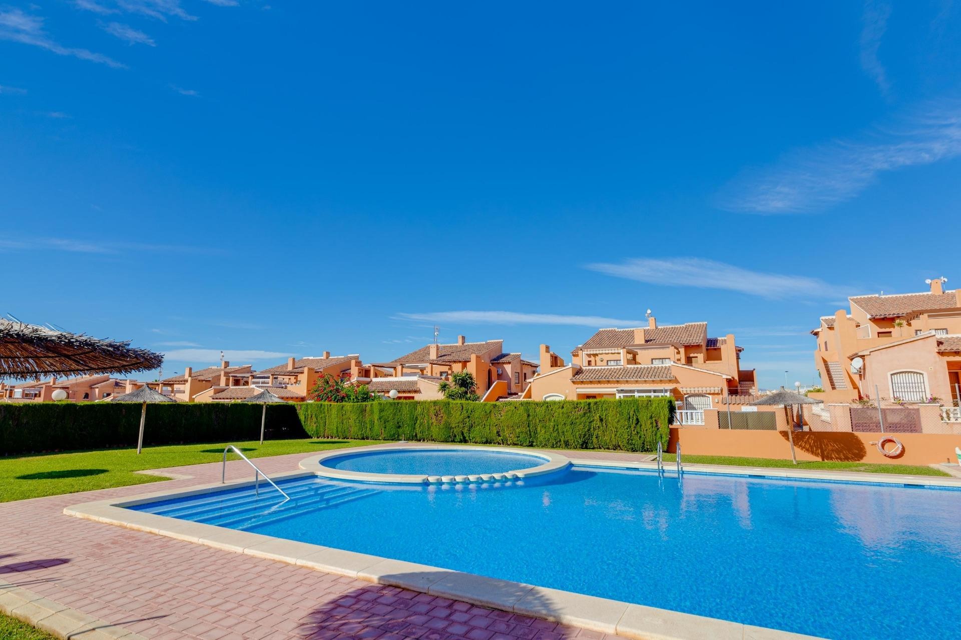 Återförsäljning - Bungalow - Torrevieja - Torrejón