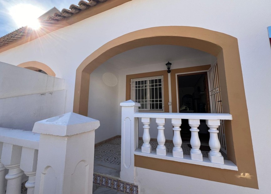 Återförsäljning - Bungalow - Torrevieja - Torretas