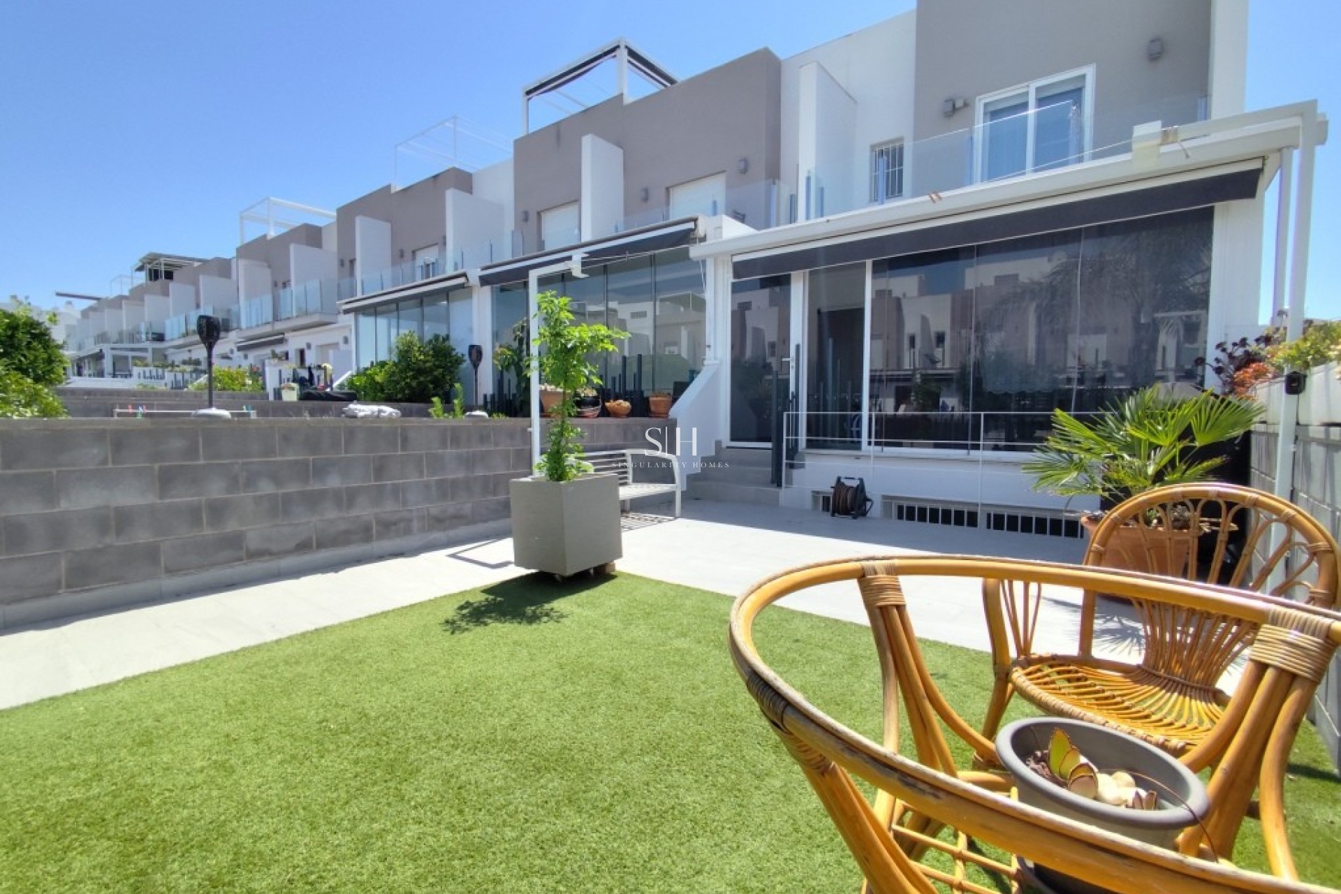 Återförsäljning - Corner townhouse - Torrevieja