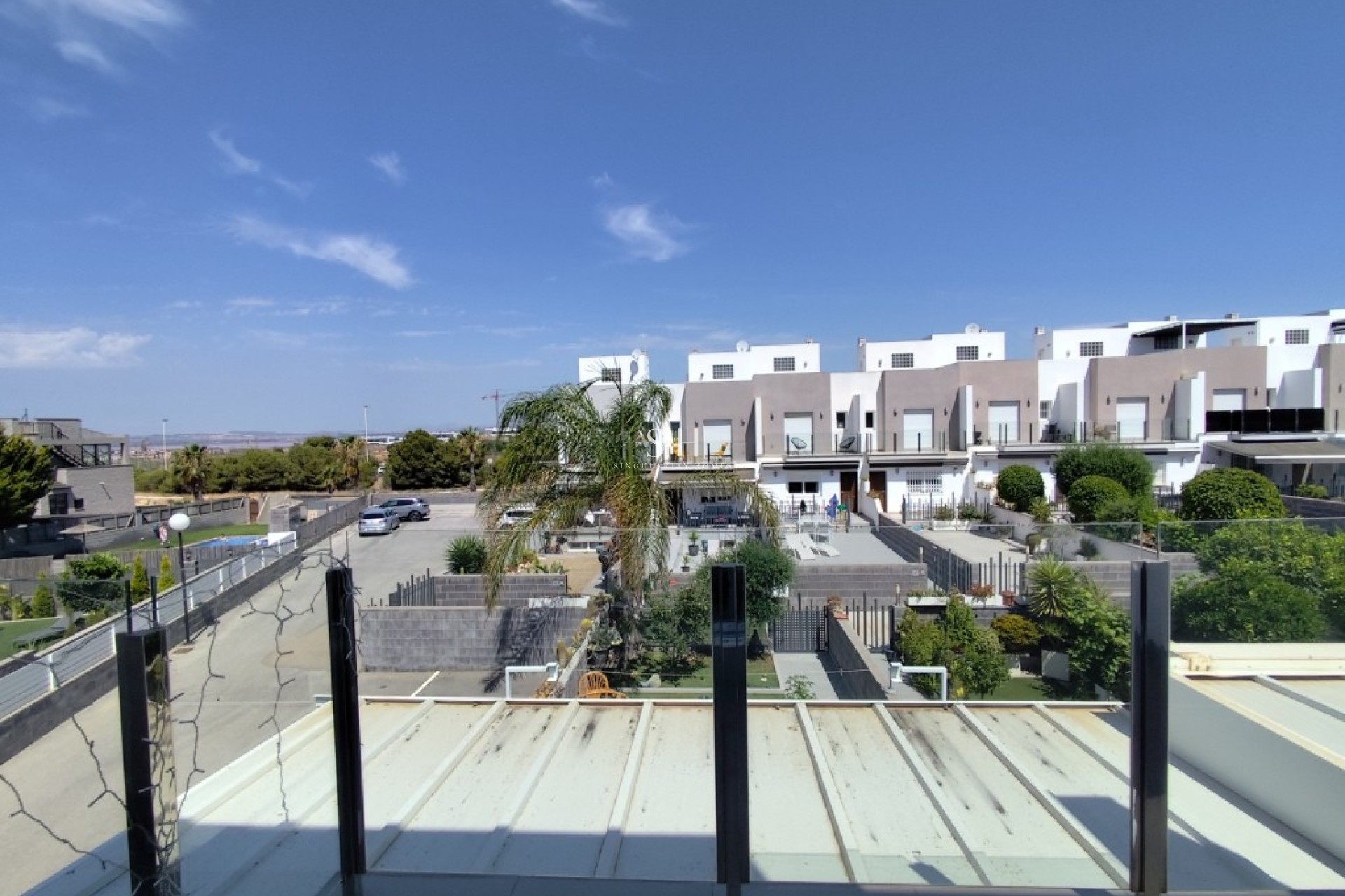 Återförsäljning - Corner townhouse - Torrevieja