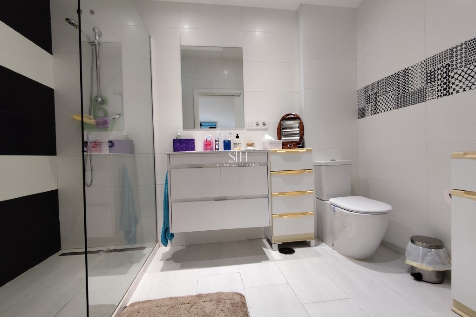 Återförsäljning - Corner townhouse - Torrevieja