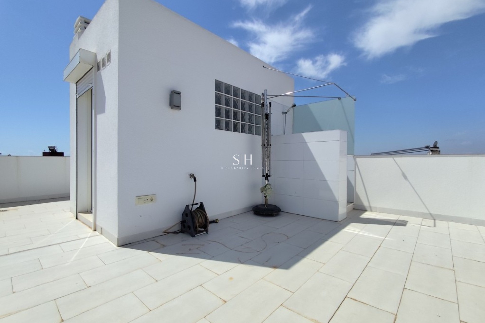 Återförsäljning - Corner townhouse - Torrevieja