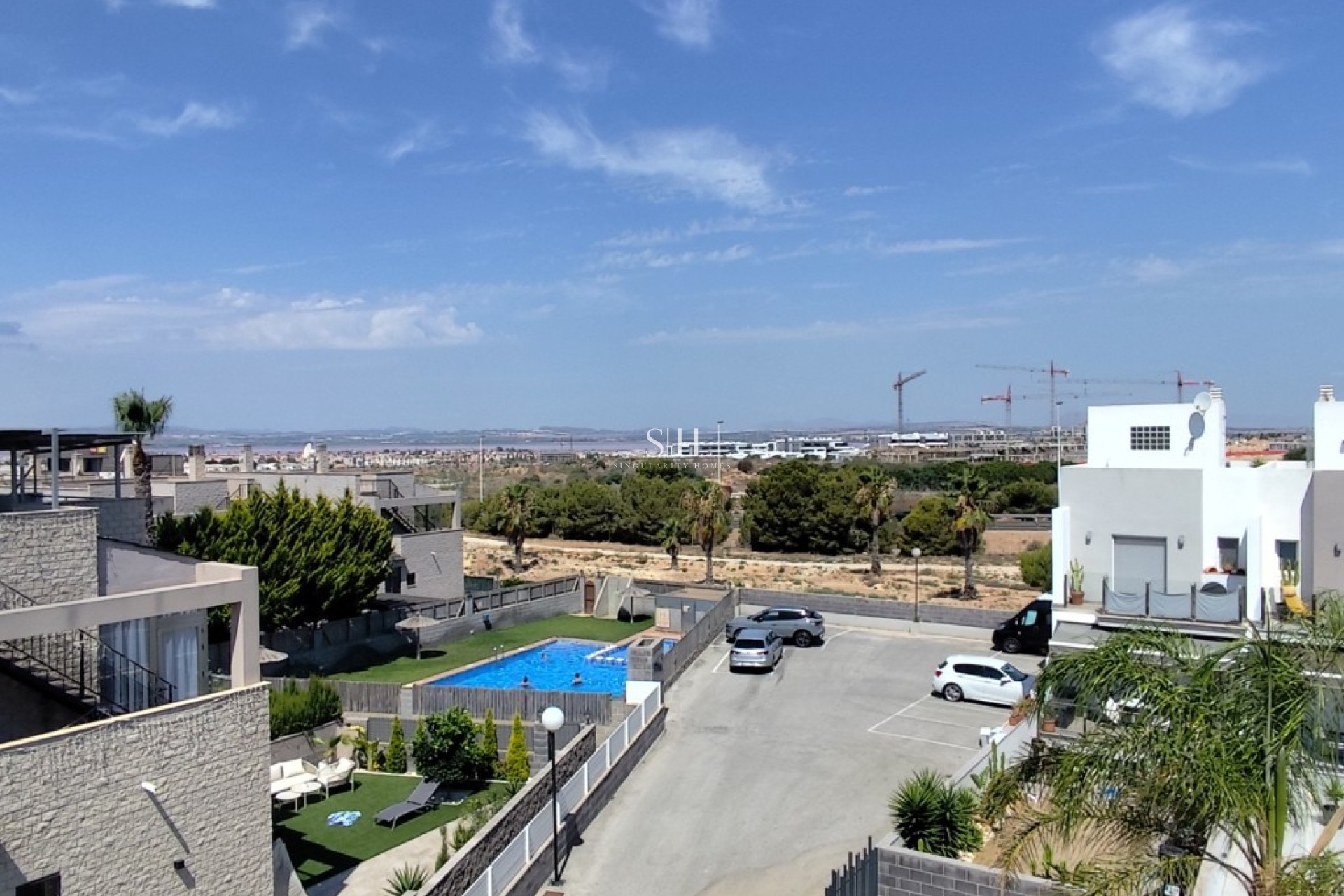 Återförsäljning - Corner townhouse - Torrevieja