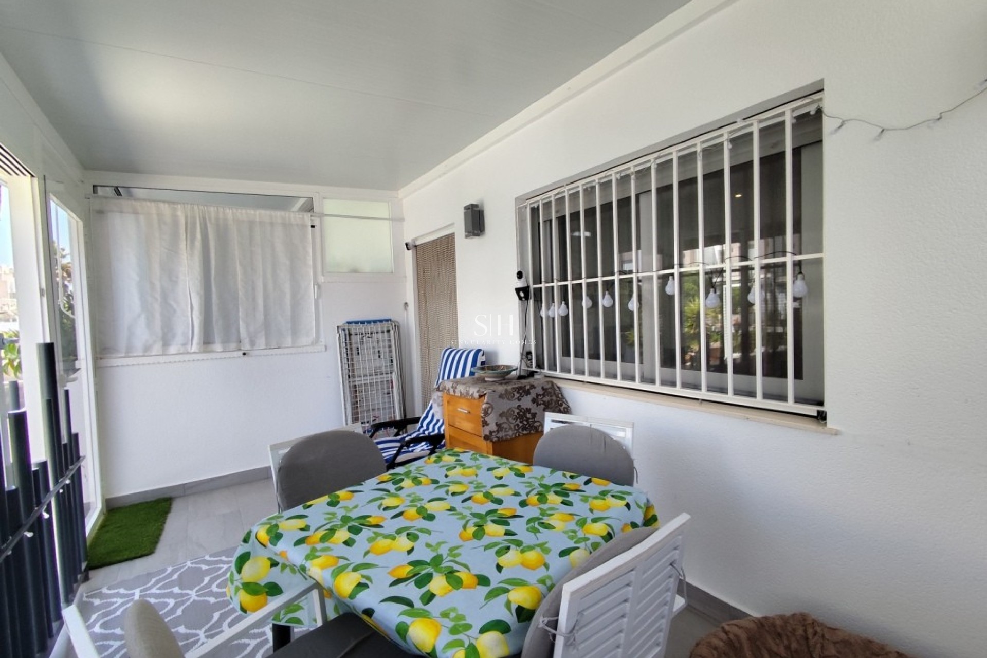 Återförsäljning - Corner townhouse - Torrevieja