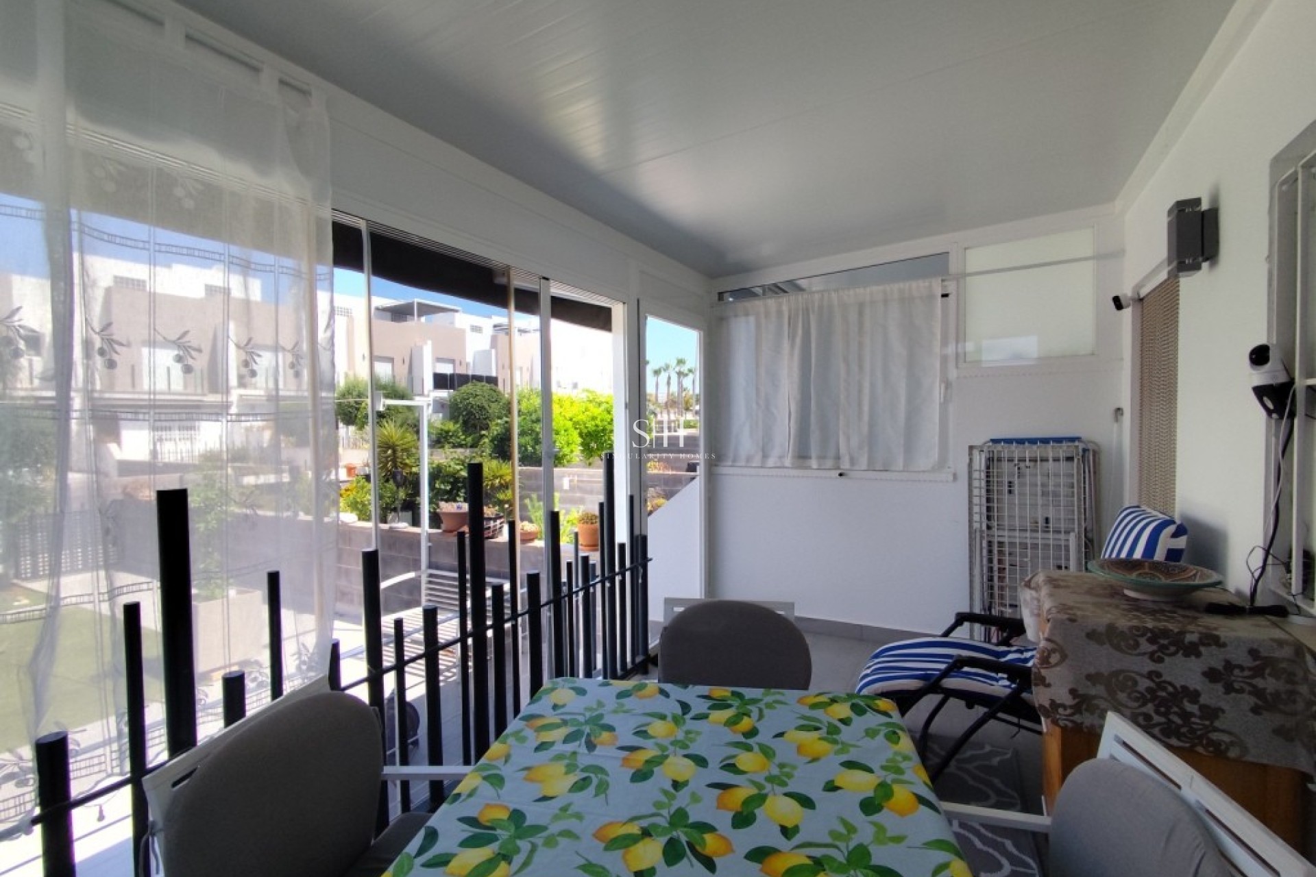 Återförsäljning - Corner townhouse - Torrevieja