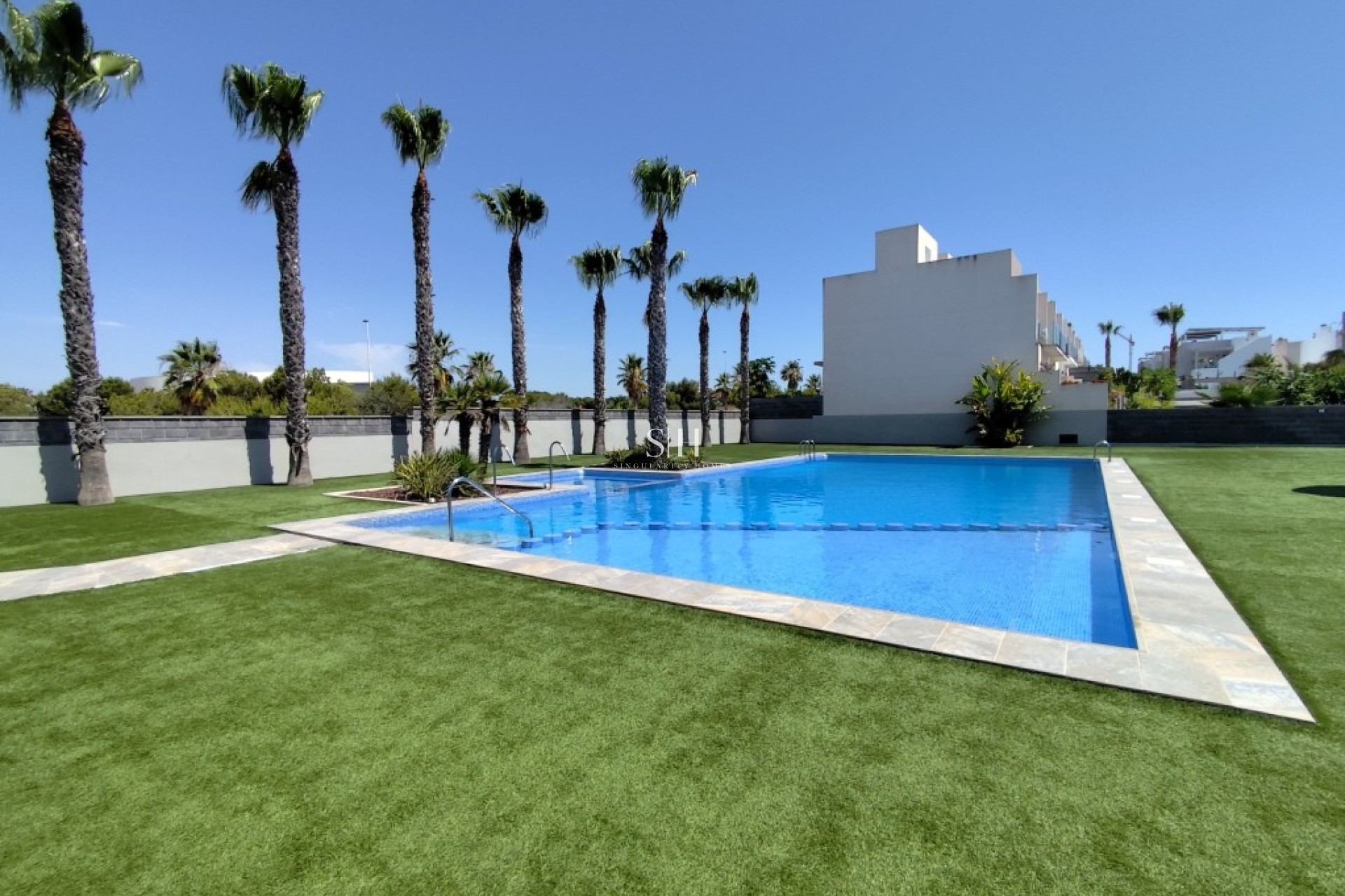 Återförsäljning - Corner townhouse - Torrevieja