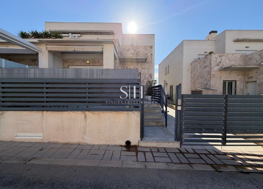Återförsäljning - Hus - Torrevieja - aguas nuevas