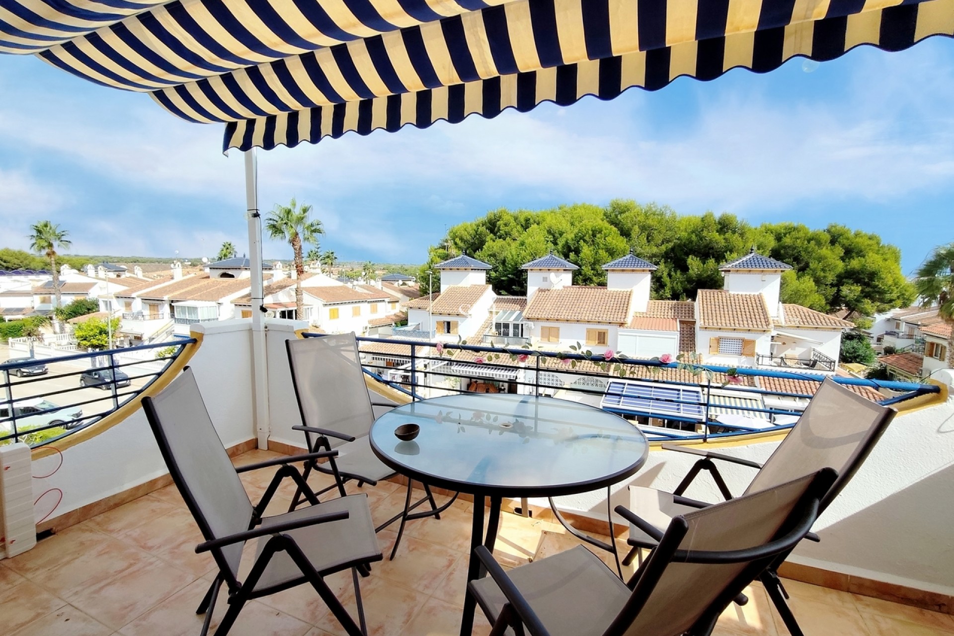 Återförsäljning - Lägenhet / lägenhet - Mil Palmeras - Costa Blanca