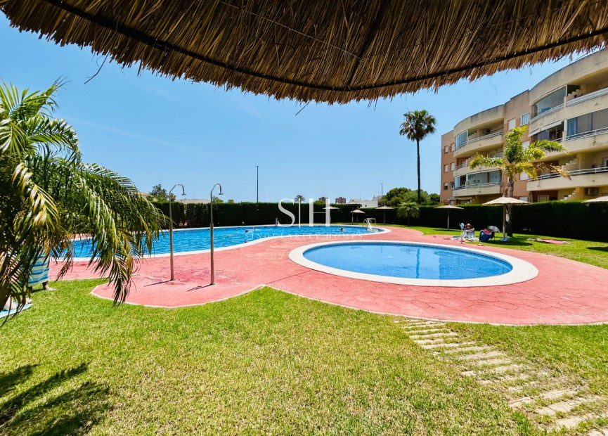 Återförsäljning - Lägenhet / lägenhet - Orihuela Costa - Campoamor