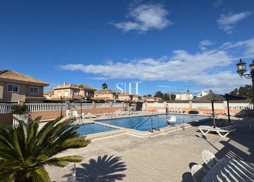 Återförsäljning - Lägenhet / lägenhet - Orihuela Costa - Punta Prima