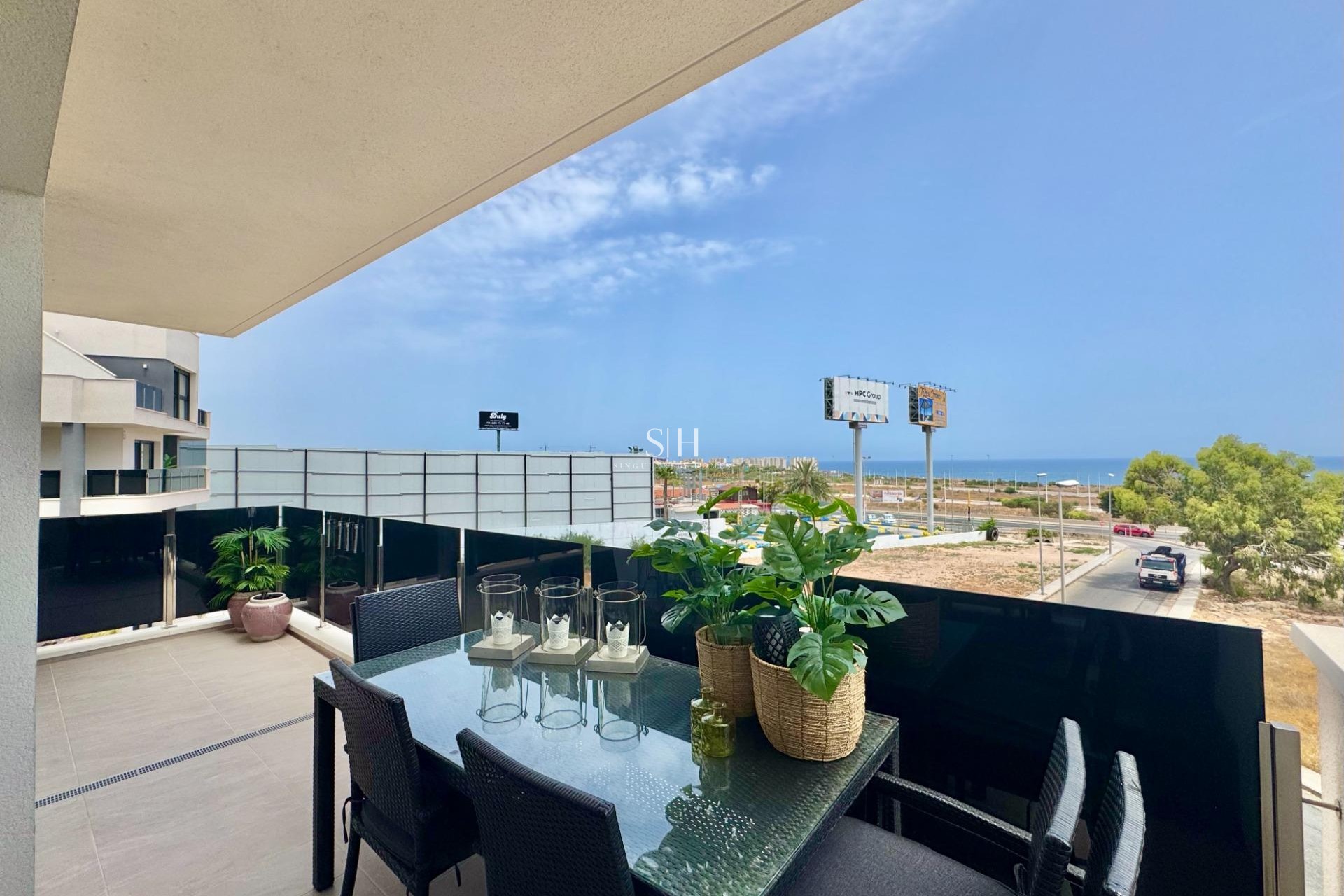 Återförsäljning - Lägenhet / lägenhet - Orihuela Costa - Punta Prima