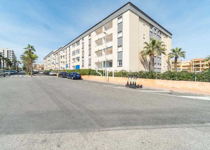 Återförsäljning - Lägenhet / lägenhet - Orihuela Costa - Rocio del Mar